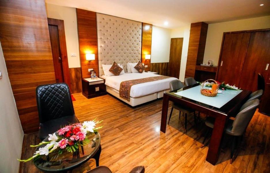Hotel The Residency